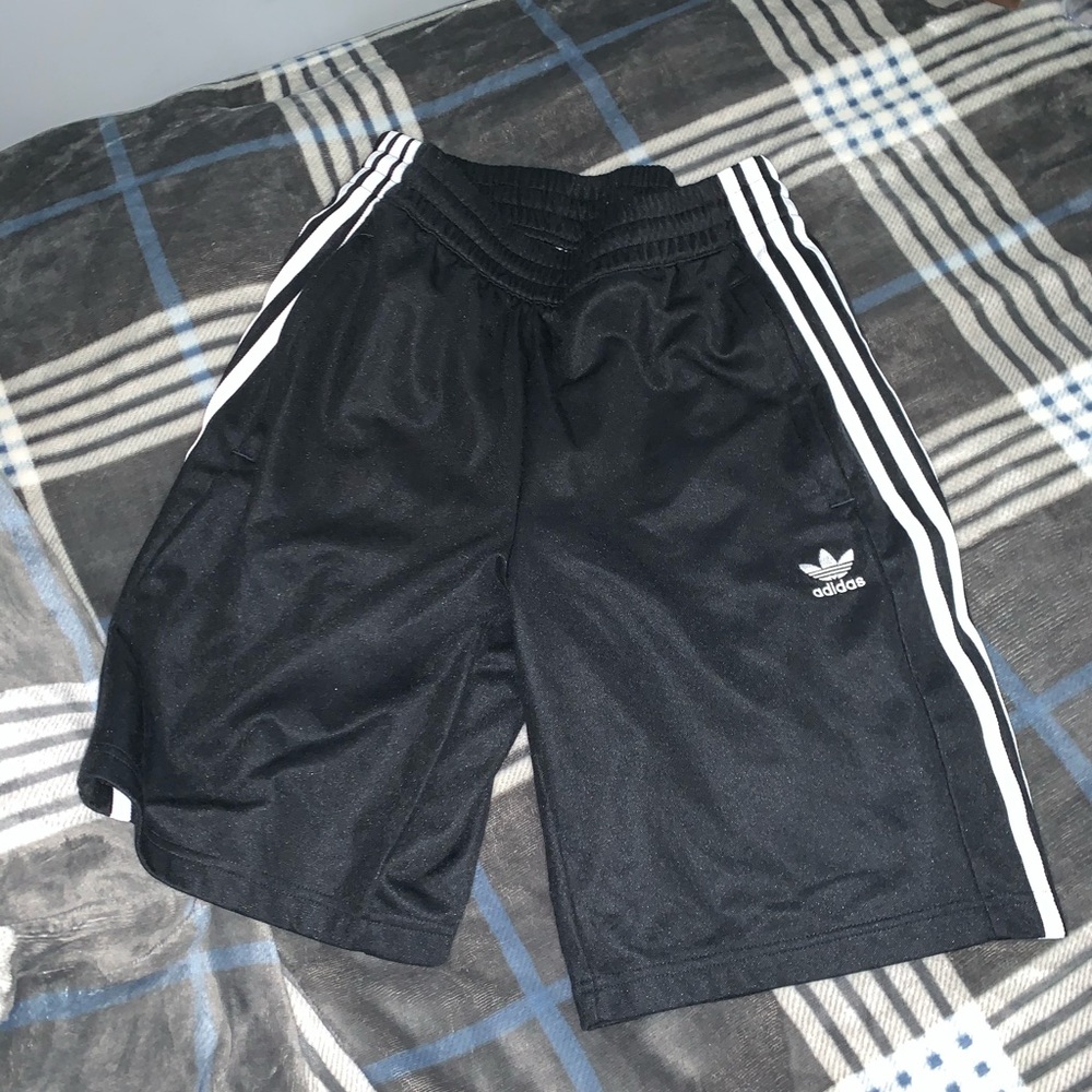 Men’s adidas shorts with buttons